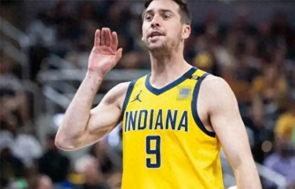 至德投资 麦康纳第三节独得13分但功亏一篑 G6步行者仍需要他