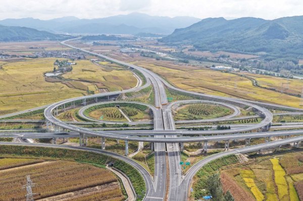 配资坊 本桓宽高速公路正式通车运营